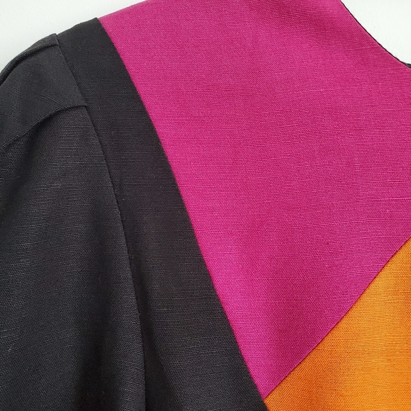 Kira | Colour block black dress - Size 6 sheath with sleeves - Picture 3 of 16